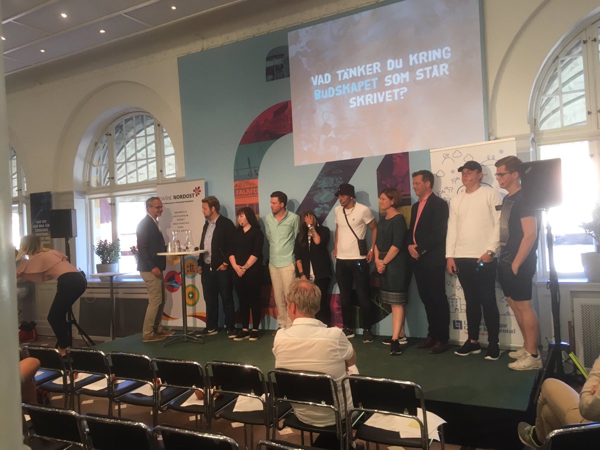 KarinKrGu's tweet photo. Skåne Nordost tar Almedalen med hem. Repris av grymma seminarier! #skane_nordost #almedalen #Oresundshuset @Oresundshuset https://t.co/yyT9k4Mhnf