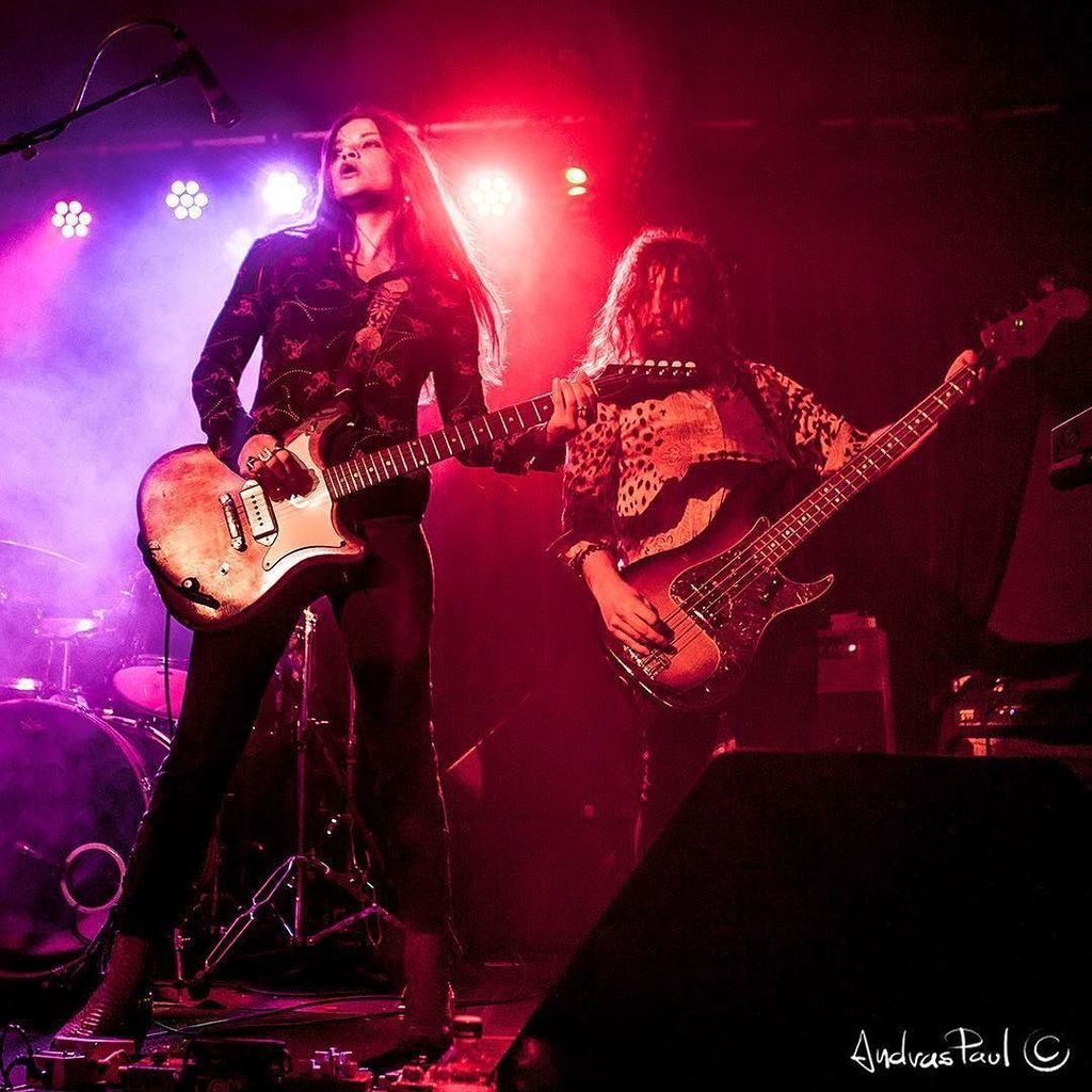 andraspaulcom's tweet photo. Clever Thing @cleverthing @ @nambuccalondon #cleverthing #nambucca #htbarp #verylowlight #londonlive #livemusic #l… https://t.co/abj8rgnEEb https://t.co/1PsPNa3cbA