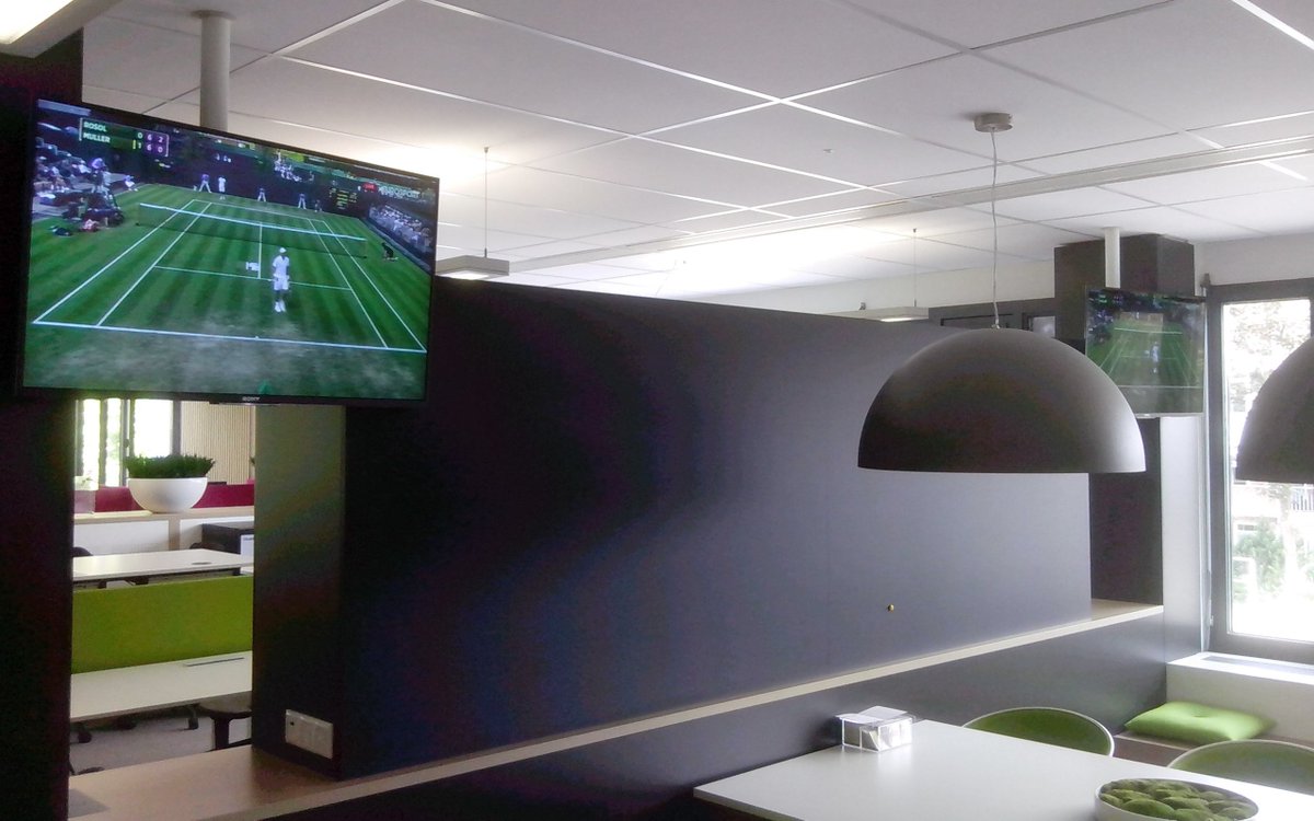 MMconceptnu's tweet photo. Gisteren ons eerste project mogen afronden met de volledige nieuwe 4K display line-up van Sony! https://t.co/ai3R84LwIx