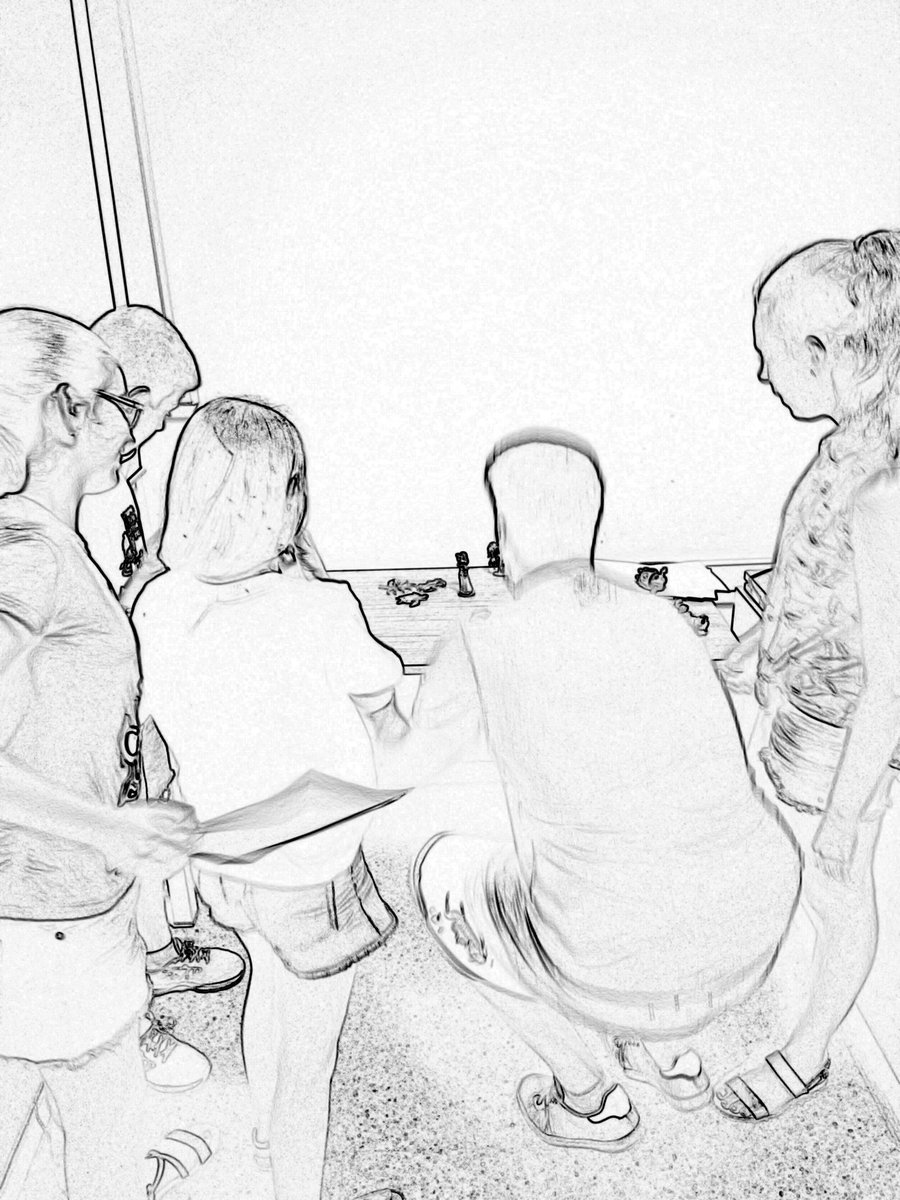 JoseAlonso56's tweet photo. Proyecto Cómic con Gimp en grupo de mayores en marcha en X Campus Infantil de Software Libre https://t.co/KsLbs2Y9SO