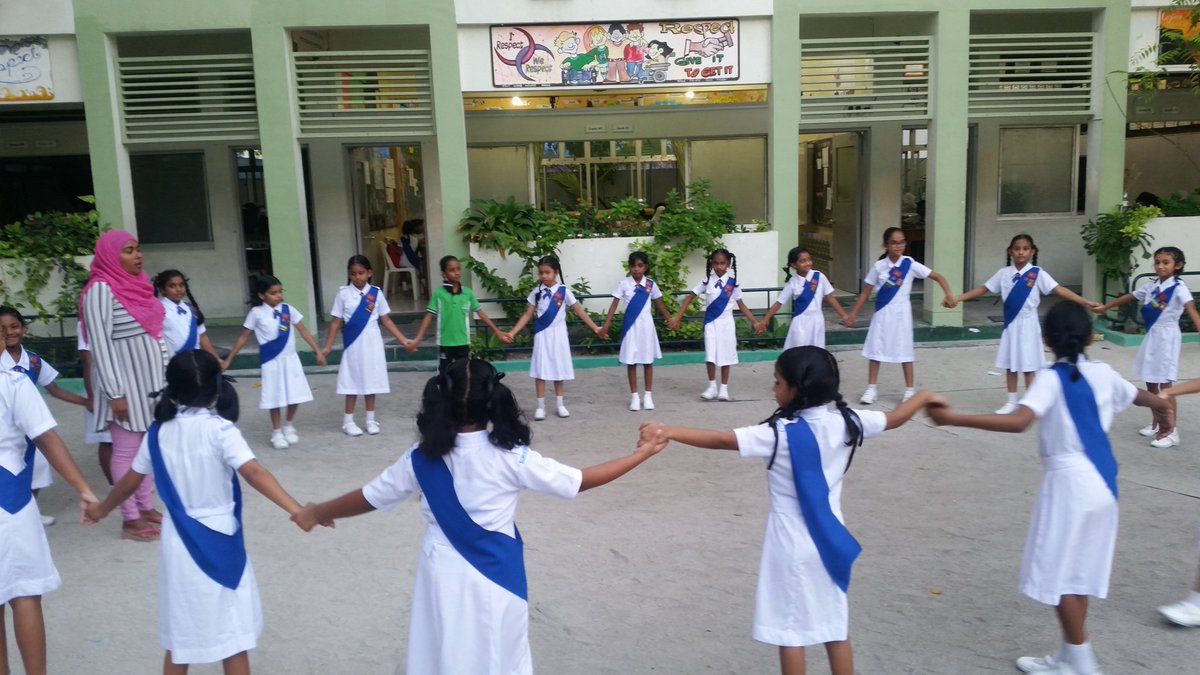 kalaafaanu_mv's tweet photo. Uniform Body Meetings for the Second Term Began....#Littlemaids #Guides #Cubs #Scouts
@EducationMV @aishathshiham @ScoutMV https://t.co/PXks9MEtYD
