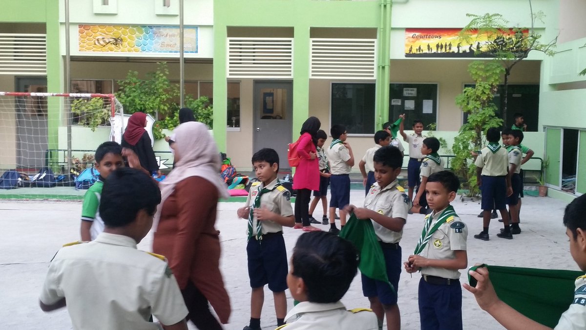 kalaafaanu_mv's tweet photo. Uniform Body Meetings for the Second Term Began....#Littlemaids #Guides #Cubs #Scouts
@EducationMV @aishathshiham @ScoutMV https://t.co/PXks9MEtYD