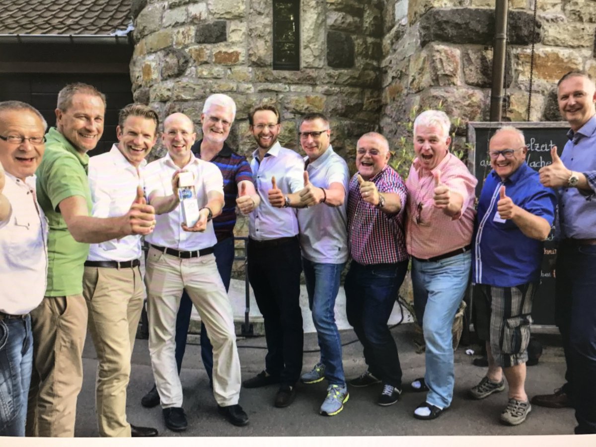marioguenter's tweet photo. Thank you @drdanielholz and @thsaueressig for showing up and your committment in 20 years #DSAG. Party on! https://t.co/QUrESSDzfI