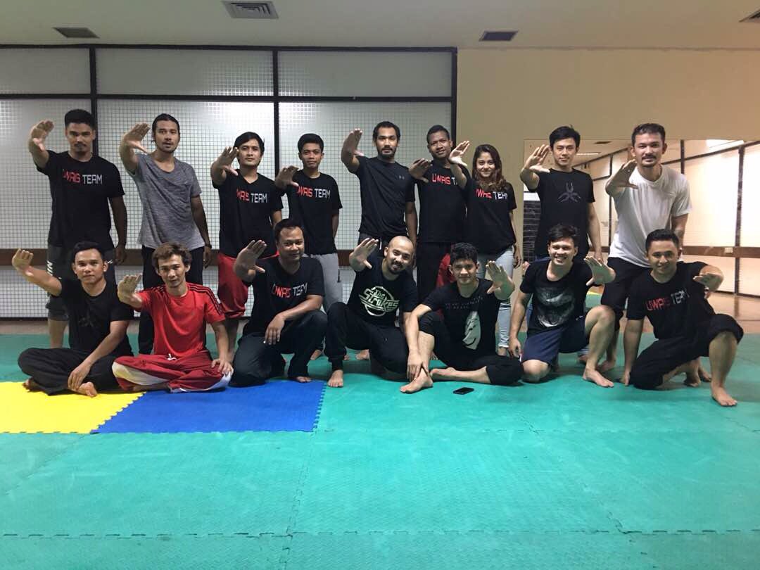 joko_kelink's tweet photo. rame-rame kita habis latihan tante https://t.co/I2kQf1BOWR