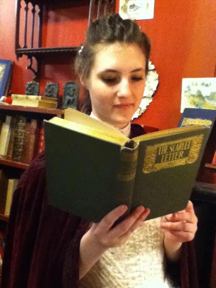 AnnEdelstein's tweet photo. Dickens Christmas Fair 2012 
Photography by @haunted_lullabies 
#charlesdickens #dickensfair #thegreatdickenschristmasfair https://t.co/u2dZ8LX051