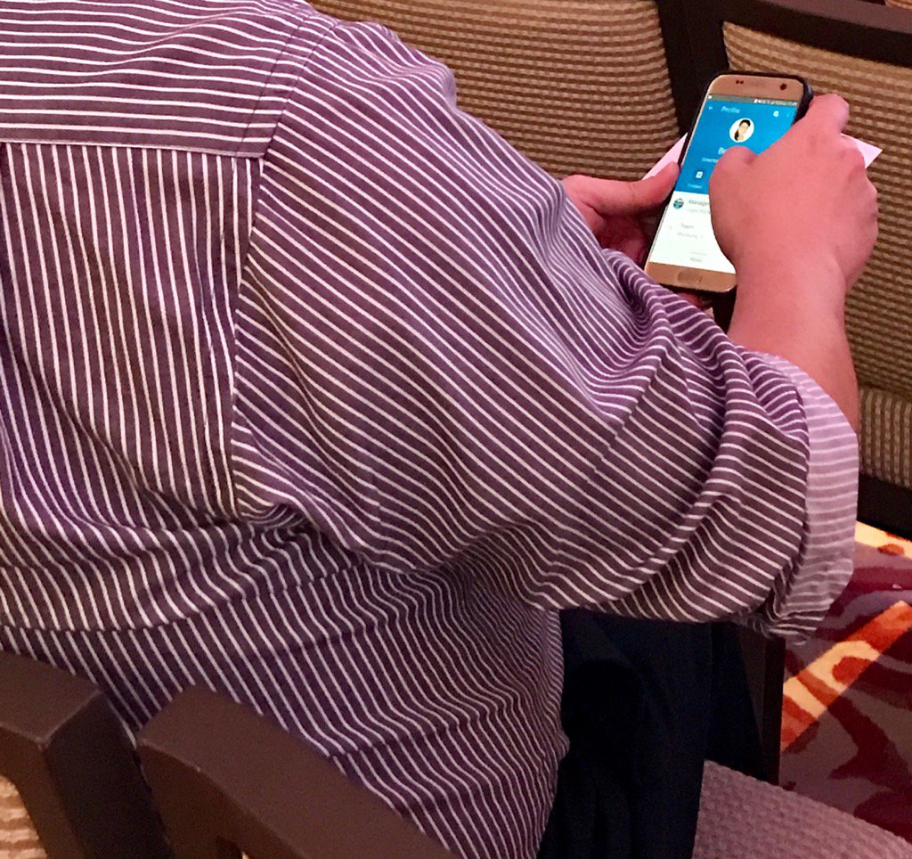 pjeya25's tweet photo. Audience doing hands on Treasure Hunt using Workday Mobile #notrainingneeded #wdayelevate https://t.co/mzwUtut1tT