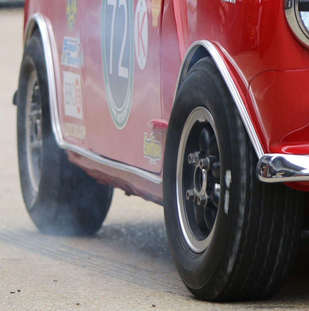 Racemini68's tweet photo. @Mini_Festival some smokey action this weekend. Andy Ace Harrison leaving pitlane 2016. https://t.co/5qS8hO33SZ