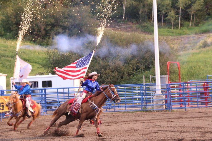 debraraye's tweet photo. Daughter's shooting off pyro during the military tribute at Steamboat springs rodeo. #4thOfJuly2017 #steamboatspringsrodeo #ofddandies https://t.co/V4HZZoJlIu