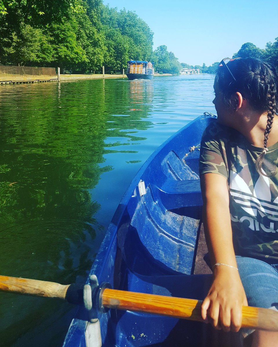 _Franksta_'s tweet photo. Perfect days make perfect memories #RiverThames #Oxford #Rowing #Sisters #MakingMemories #Memories #PerfectDay #Pregnancy #Thirdtrimester https://t.co/AsnB7erPN8