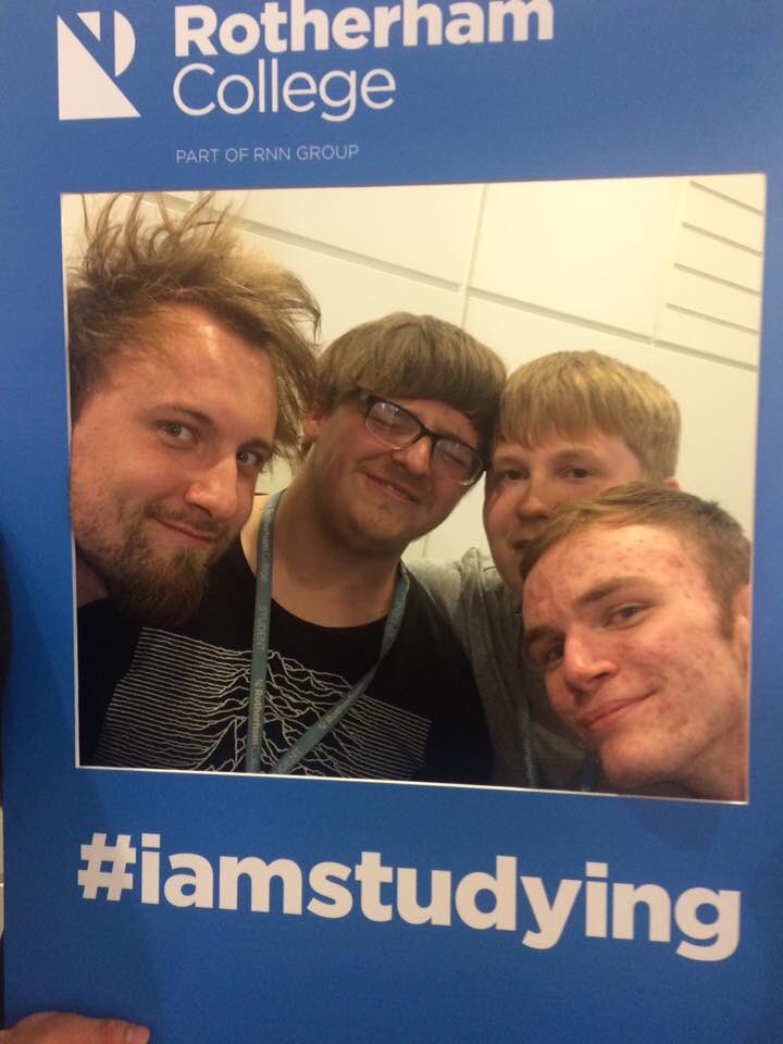 RolandAcademy's tweet photo. More great photos of our current Level 3 students & staff at yesterday's @RotherhamColl Taster Day! #IamStudying #music https://t.co/NrAcPPKlAs