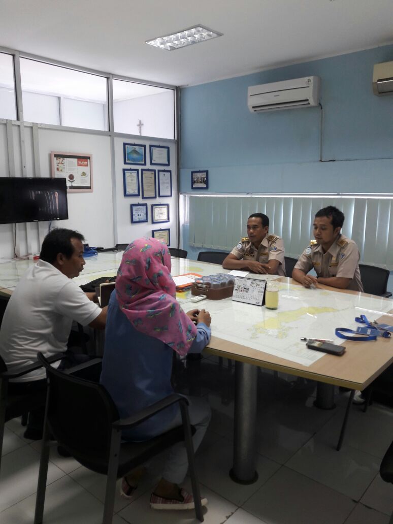 BPPMHKPAmbon's tweet photo. 6/7 #KerjaGembira Survailance di PT.Harta Samudra Ambon #SemakinSolid #SemakinMaju #SemangatBaru #NEW_BKIPM Ambon https://t.co/fZcPso9d5B