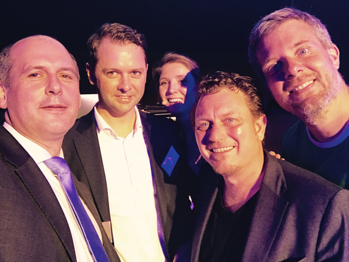 PercyOtt's tweet photo. Cooler Abend in der heißen #Isarpost #München mit @DJanecek @DerLenzMdB @jimmyschulz & Alexa v Busse @Cisco_Germany #ZeitReif https://t.co/2v5gD61nO6