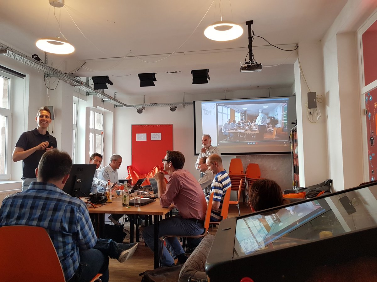 bahrsys's tweet photo. Heute beim #knowledgejam #ckj28 Office 365 for Knowledge Worker in der @cogneon Akademie https://t.co/aYatxg0KB3