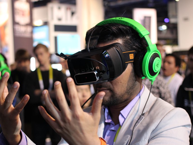 Wombee_fr's tweet photo. La réalité virtuelle dans l'#hôtellerie et le #tourisme ? Un article à découvrir sur le #Womblog ! https://t.co/JKa1Co9oXV https://t.co/333O56ohiJ
