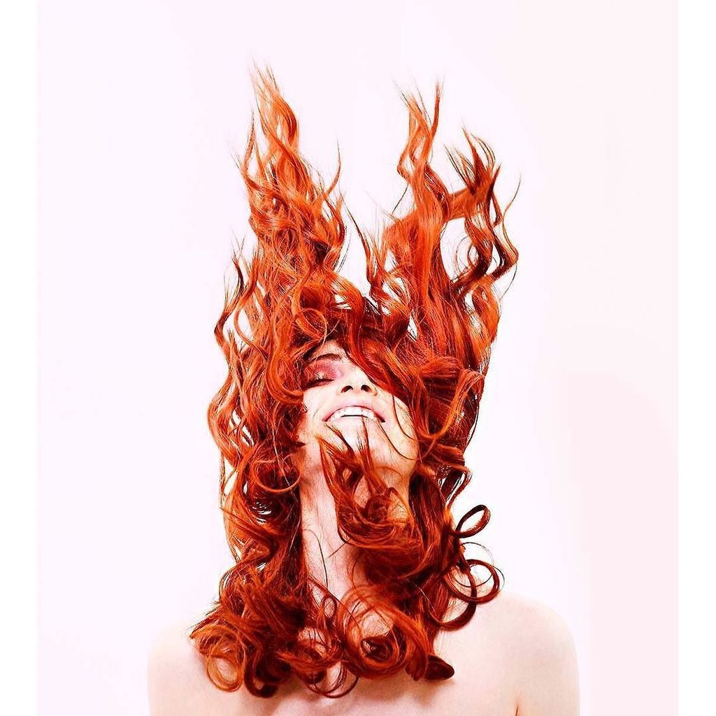kkfotovala's tweet photo. #flamingred #redhair #redheadsdoitbetter #haircolor #hair #lifestyleblogger #styleblogger #makemoments #makeportra… https://t.co/6oHdOdx3Ln https://t.co/csC3p0Dp2Q