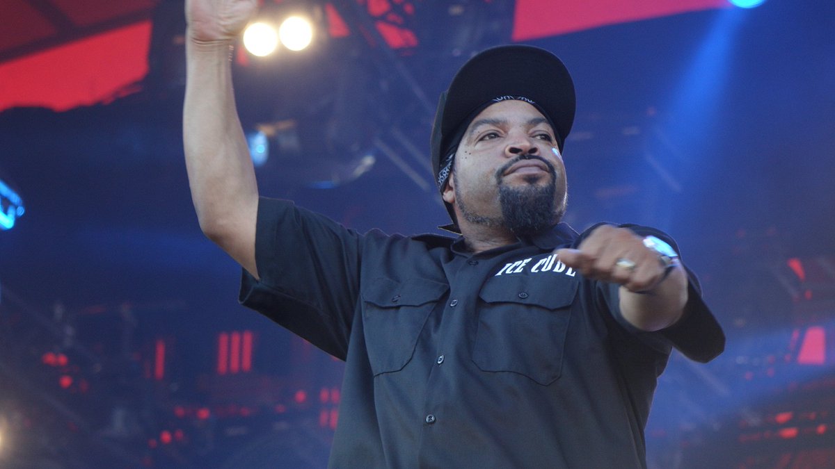 Metabunker's tweet photo. Concert flix @rapspotdk from #rf17 v. @klausheinecke ft. @icecube @playboicarti @gucci1017 @TheRealKano @Jah9 @digableplanets @nas &amp; more! https://t.co/eduUQblLPd