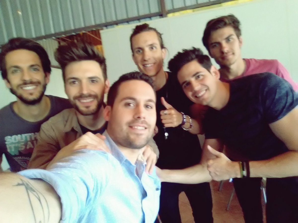 GRACIAS <a href="/fanduoTVE/">Fantastic Duo</a> por la experiencia!! Sois geniales ;) Y enormes los chicos de <a href="/dvicioficial/">DVICIO</a> <a href="/La1_tve/">La 1</a> UN ABRAZO FUERTE!! <a href="/DVICIOfansclub/">DVICIO Fans Club</a>