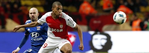 DECb-jNW0AAXblm.jpg:small