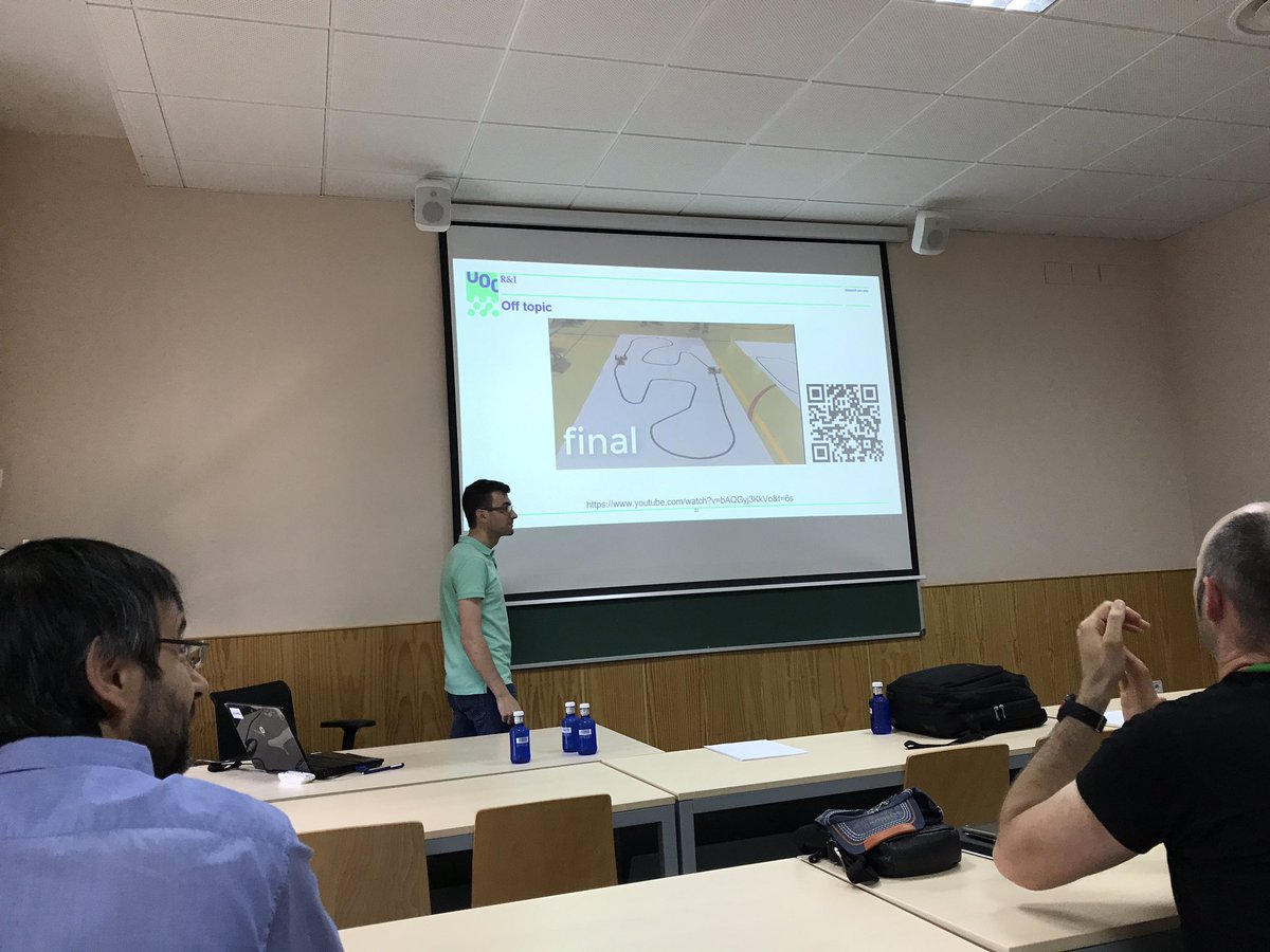 jenui2018's tweet photo. #JENUI2017 hasta los topes la sala 3. El interés es evidente https://t.co/yATyS5duQW