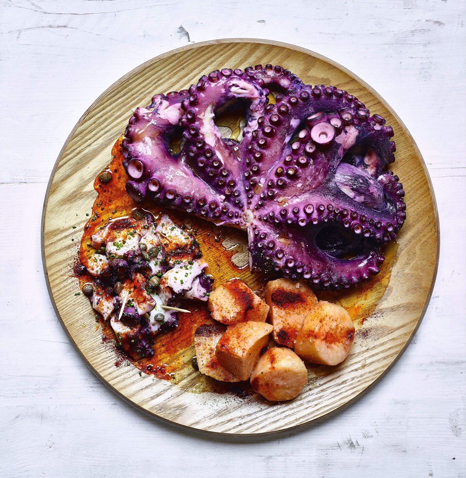 NievesBarragan1's tweet photo. My new cookbook Sabor is published today and I’m very excited to share some of my favourite recipes @PenguinUKBooks https://t.co/tpmeeiPfo2