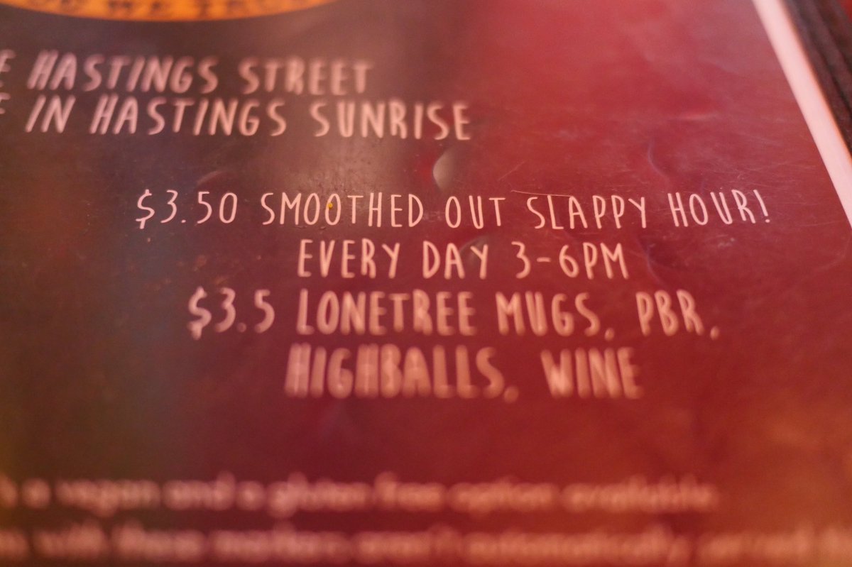 M1KEY_GDA's tweet photo. Was at a place called What's Up Hot Dog tonight and saw this on their menu! #greenday #39smooth #1039smoothedoutslappyhours #HappyHour https://t.co/Z6Cjy78SfE