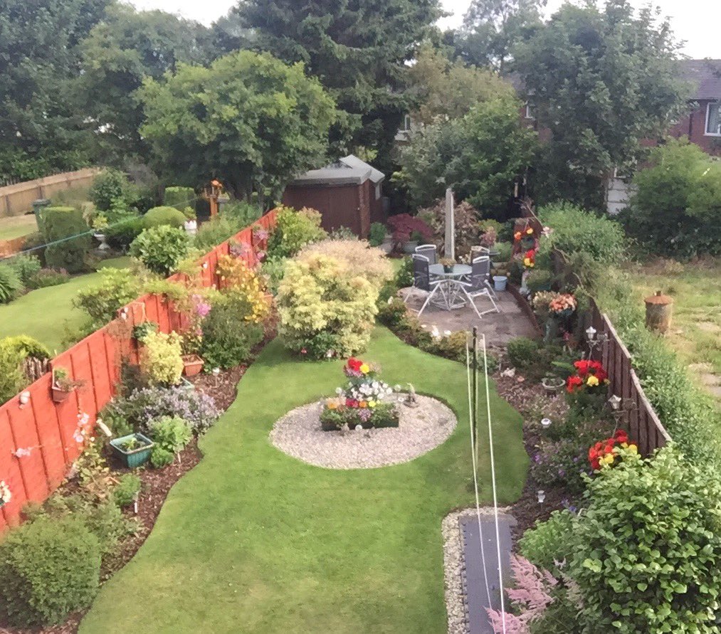64sofield's tweet photo. One of our elderly tenants gardens on platt hill estate there both over 80 https://t.co/Bf4MQ5aXHP