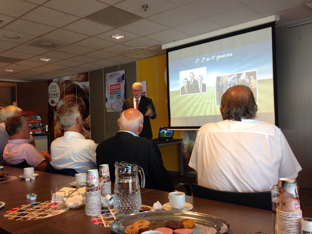 Met ex wethouders Westfriesland op bezoek bij <a href="/DeenSupermarkt/">Deen Supermarkten</a> prachtig bedrijf en grote werkgever in WF #Hoorn