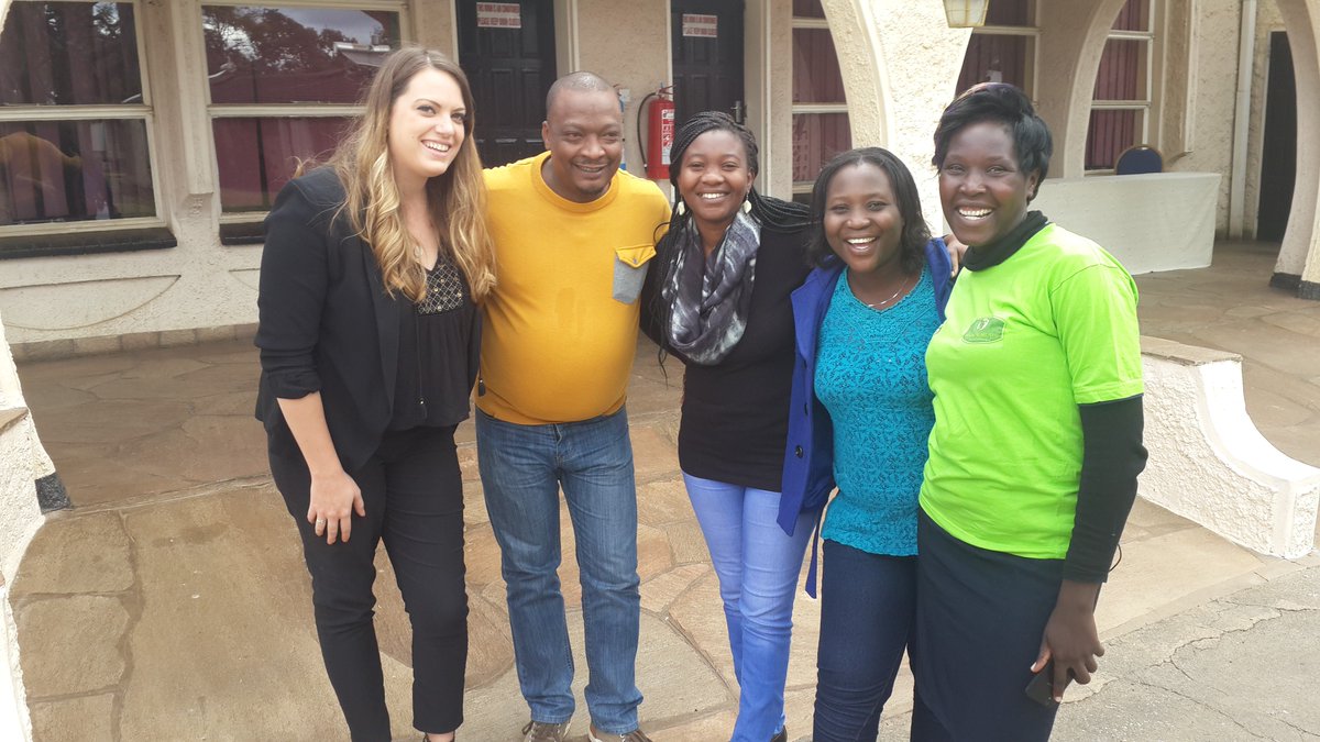 annamiti1's tweet photo. Team Zbc radio services &amp; Vicky  @witnessmchuman @annamitinhara @Sonenisibanda5 &amp; @mabuwanaidah representing @ #zwmedia4fp @tendaimadondo https://t.co/eMUiRIsdFr