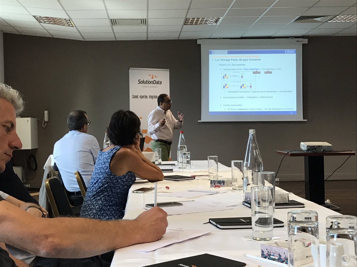 galghisi's tweet photo. Manifestation #solutiondata #IBM / présentation #IBM spectrum &amp; IBM #power #server ! https://t.co/91laGMt8MV