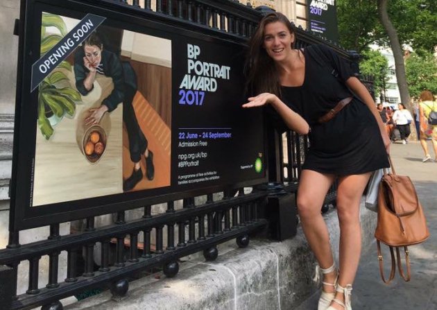 UniofSuffolk's tweet photo. Fine Art graduate, Ania, has had her self portrait selected to be exhibited at the National Portrait Gallery London https://t.co/O3ycO0H8GT https://t.co/2ybiXzMeGf