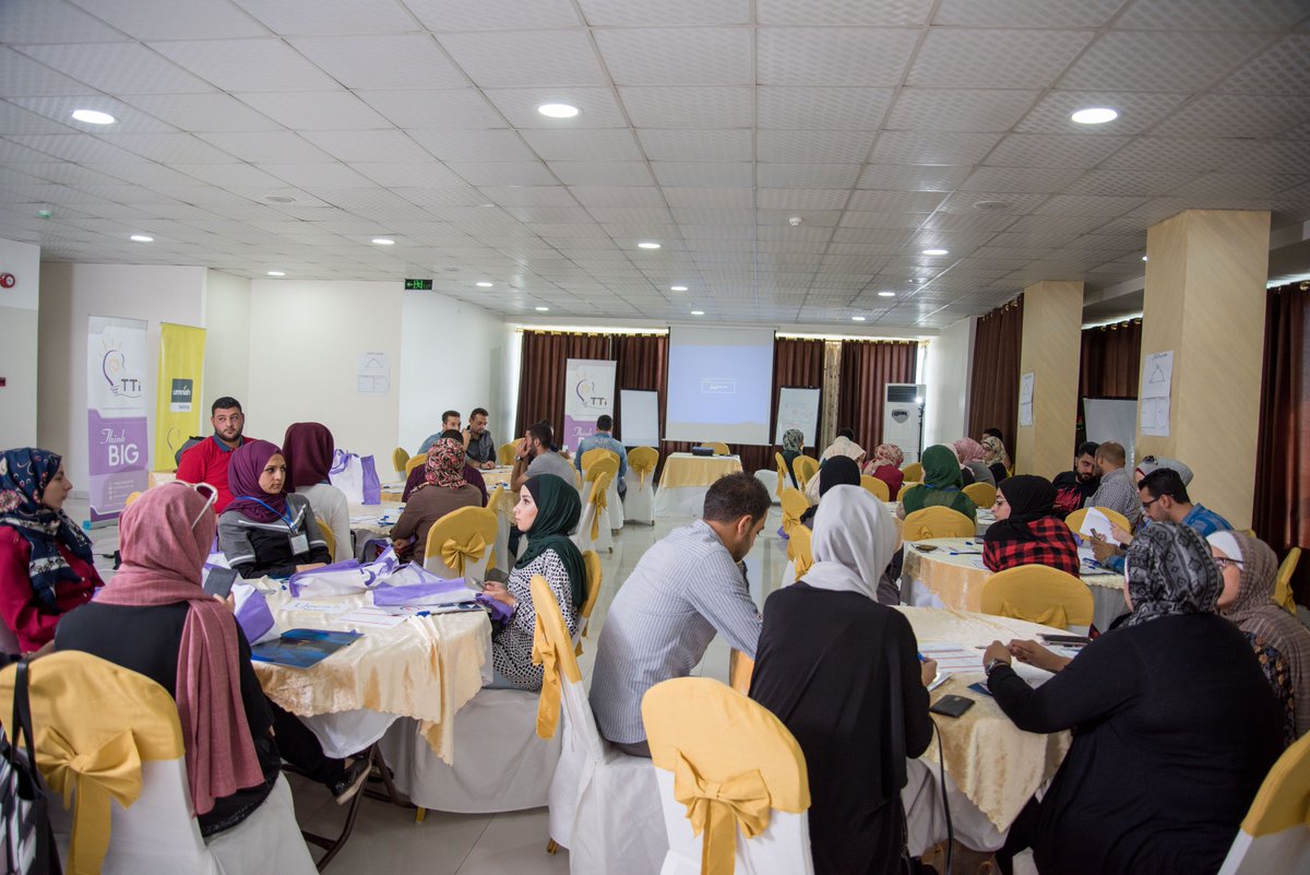 TTInnovation's tweet photo. "#Entrepreneurship 101" training (20th Edition).
#Jo #InnovativeJo #SheInnovate #02Incubator #TTI101 #Irbid https://t.co/mZ8qximOKw