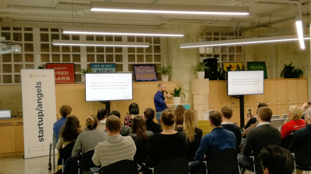 TechboardAU's tweet photo. @b_intent helps advertisers connect with their audience with D*STAR & #BlueRobot | pitching @Startup_Angels @UTS_Hatchery #startupAus #AI https://t.co/NmawZVsdTC