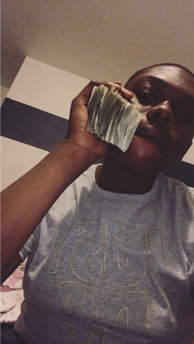 hello12256's tweet photo. 🤑 https://t.co/unehNdU4ez