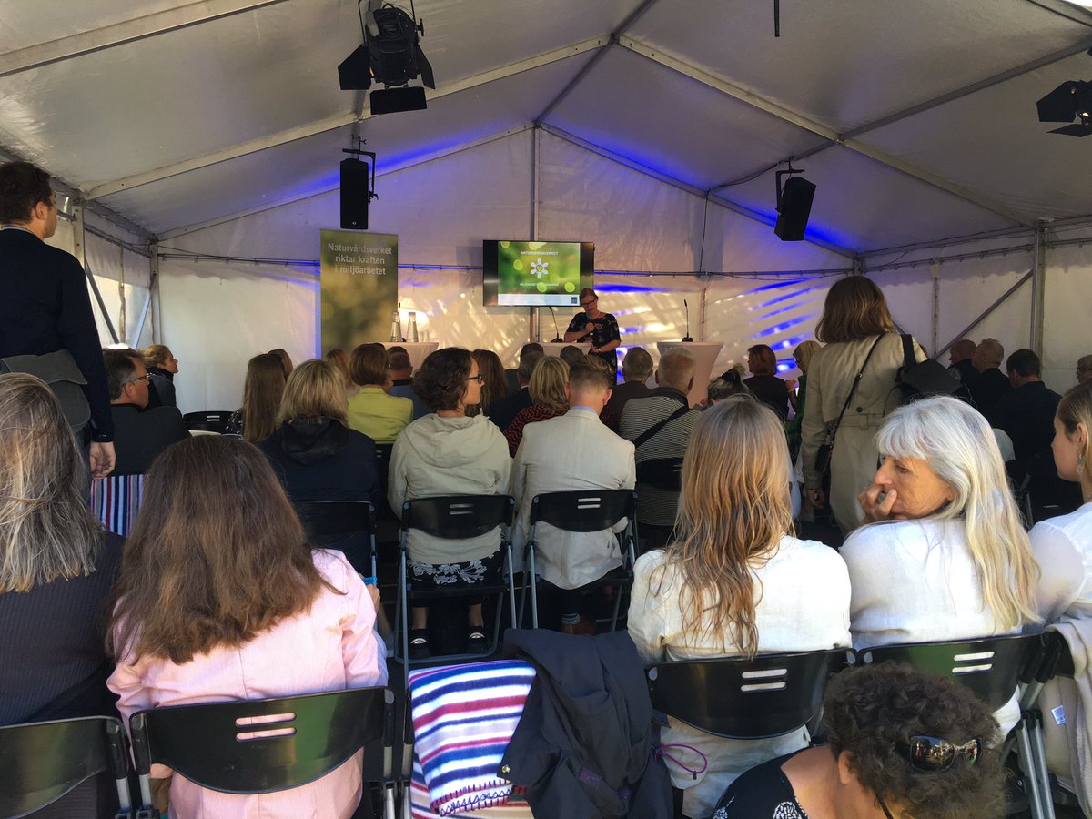 SEIforskning's tweet photo. Nu börjar @naturvardsverk "Miljöarbete tillsammans" med bl.a. @JKuylenstierna, @karolinaskog, @JohanHassel: https://t.co/tHDXKWshDK #Nv50 https://t.co/Hnh0NRVnDj