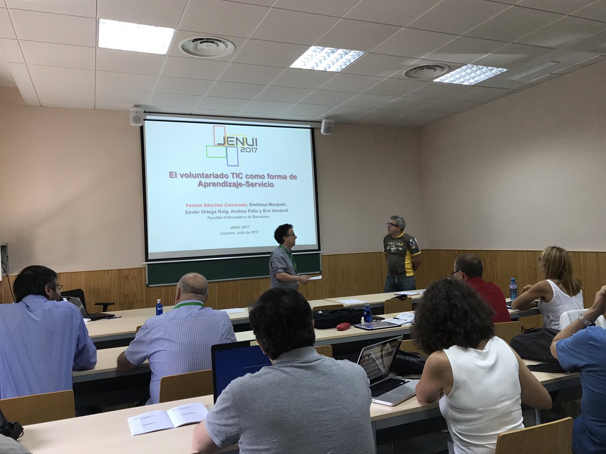 jenui2018's tweet photo. Fermín Sánchez nos habla del voluntariado TIC como forma de aprendizaje-servicio en #JENUI2017 https://t.co/kTmuD8fIE9