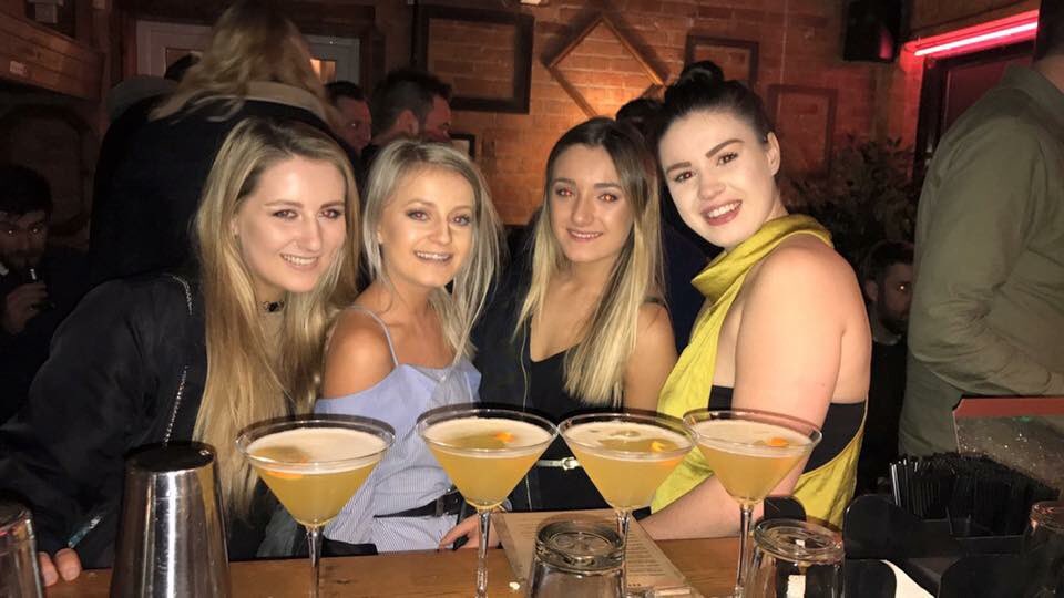 aliceingram97's tweet photo. happy birthday to this angel, can't wait to celebrate this weekend @erry_0121 ✨💗🍹 https://t.co/ERCpWFkraT