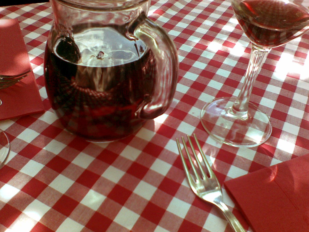 LaTuaAttivita's tweet photo. #bar #trattoria con #cucina in #vendita #attrezzato per 4 addetti, 100Mq+40Mq #plateatico, 10 anni di #avviamento e ottimi #incassi! #VPR180 https://t.co/Ks6oji52jX