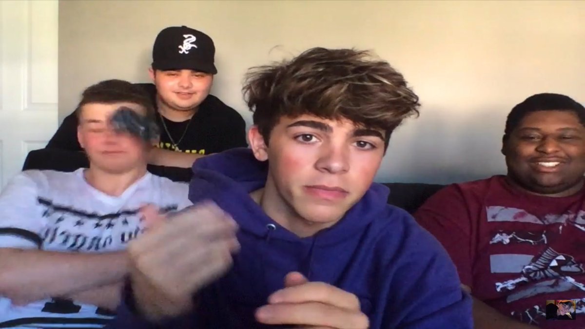 briea_bree's tweet photo. He knew it was coming 💀💀💀😭😂😂😂 I'm dead @mikeybarone https://t.co/nJLZLQIHDC