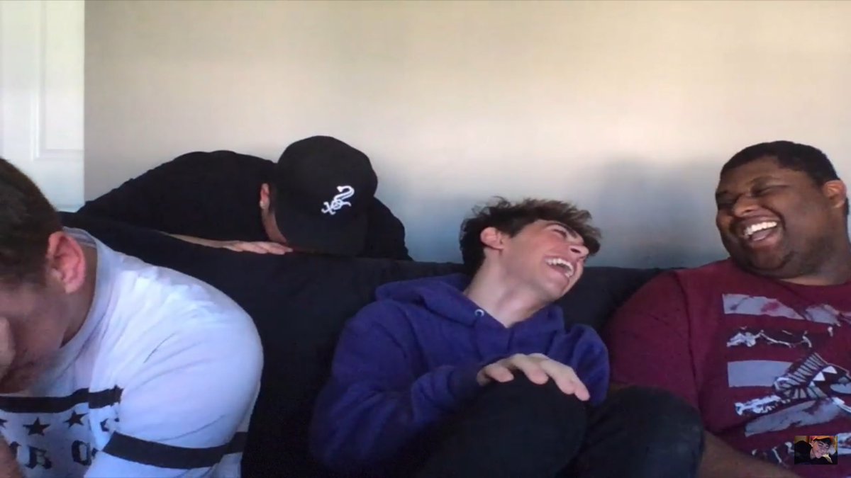 briea_bree's tweet photo. He knew it was coming 💀💀💀😭😂😂😂 I'm dead @mikeybarone https://t.co/nJLZLQIHDC