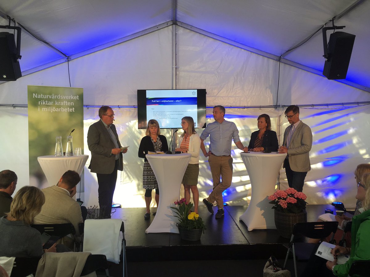 SEIforskning's tweet photo. .@AsaOdell vice ordförande @LRFSverige: Gratulationer till 50-åringen från en 100-åring! #Nv50 #swgreen #almedalen https://t.co/9gMMJ6Kr59