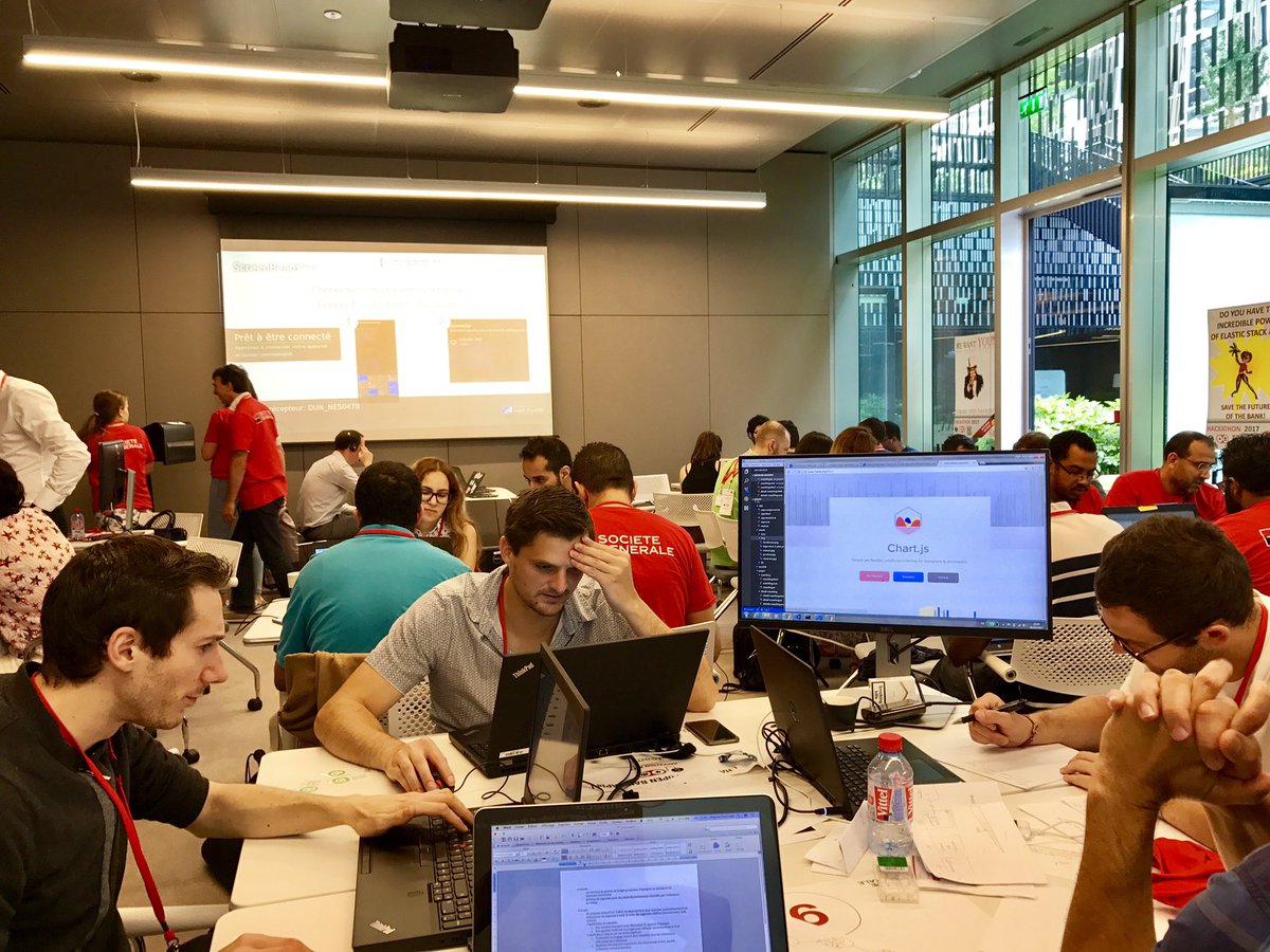 HuguesFde's tweet photo. Ça bosse dur... #Sg_hack2017 @SG_Assurances https://t.co/krsIUKEbRI
