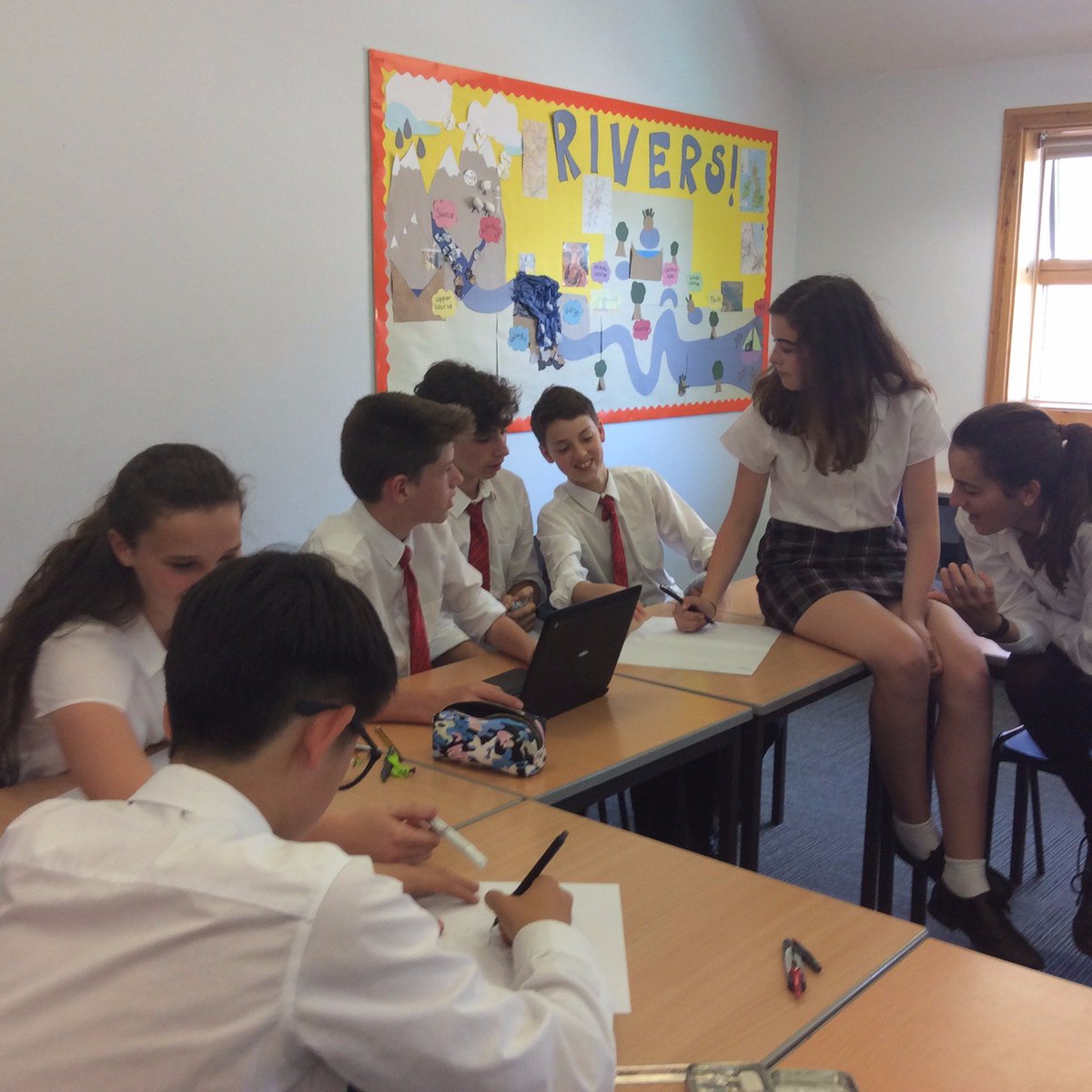 KGS1561's tweet photo. Team Miro getting ahead in #KGSJuniorApprentice Break time soon... https://t.co/Ng58VuKjMa