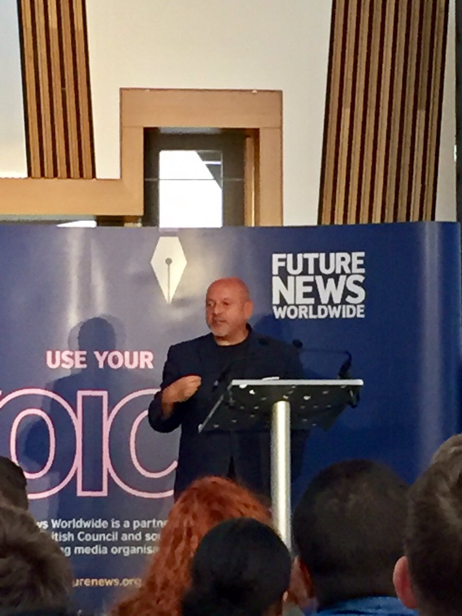 David Pratt speaking to Future News students in Edinburgh- key to good story telling is to be a good listener
