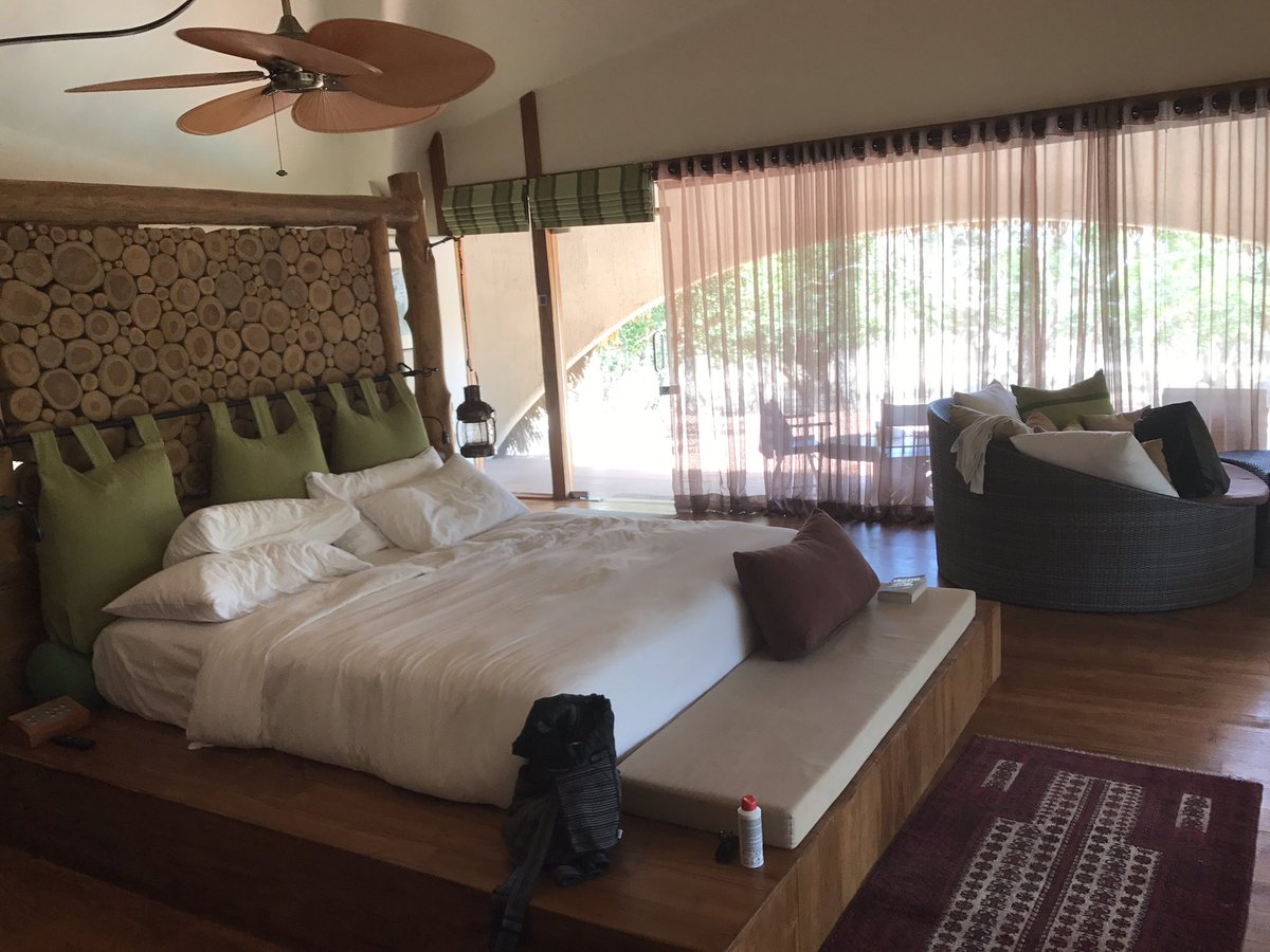 Khgarber's tweet photo. Safari tents have improved over the years love #chenahuts https://t.co/etiVFX0fYD