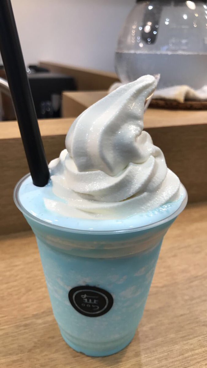 valerievong95's tweet photo. 😍😍❤️❤️👍🏻👍🏻 #原宿 #MUCOFFEE #恋空 https://t.co/NlAAE7fLY2
