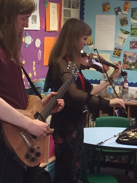 GomersalPSchool's tweet photo. Fantastic musical demonstrations today in our 'pop up concerts'.  Thank you @musica_kirklees for arranging! https://t.co/aV7UJ1ndvp