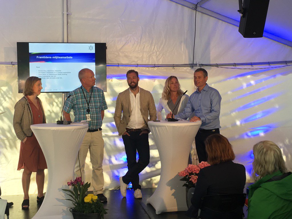 SEIforskning's tweet photo. .@JKuylenstierna: "borde ej behöva en miljöminister i framtiden,då miljöfrågan måste integreras i alla sektorer #Nv50 https://t.co/Oy4C9jGgBb
