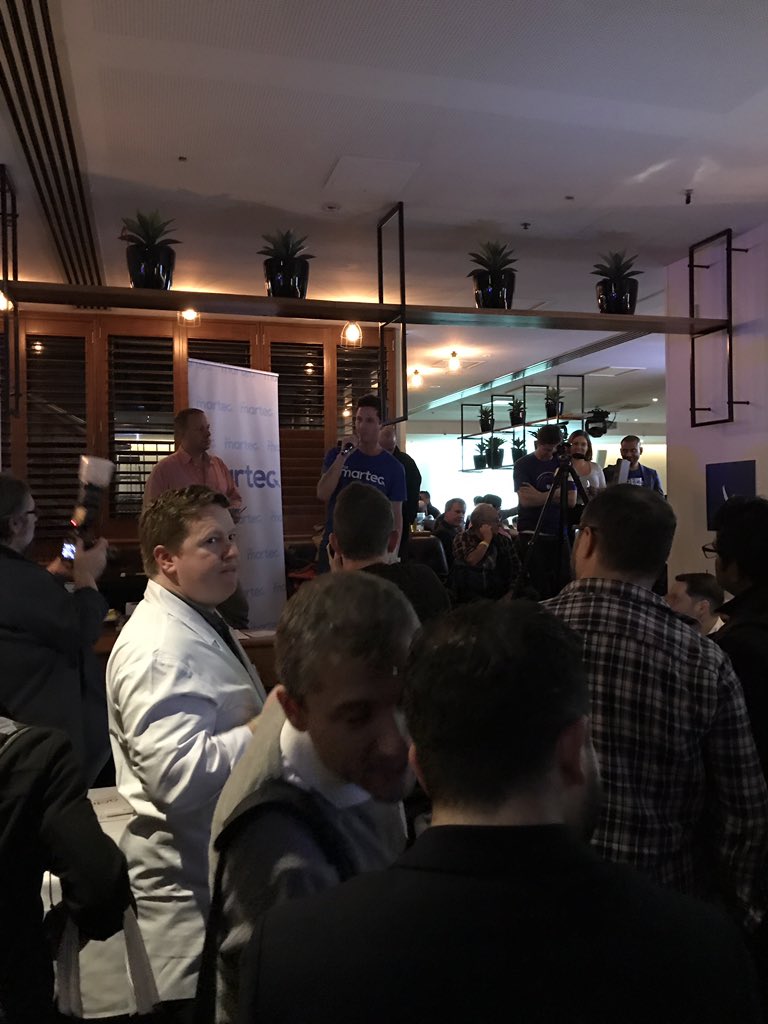 maxmithunantony's tweet photo. #Beeropschilli #meetupmadness @martech https://t.co/MyYhXFlBuD