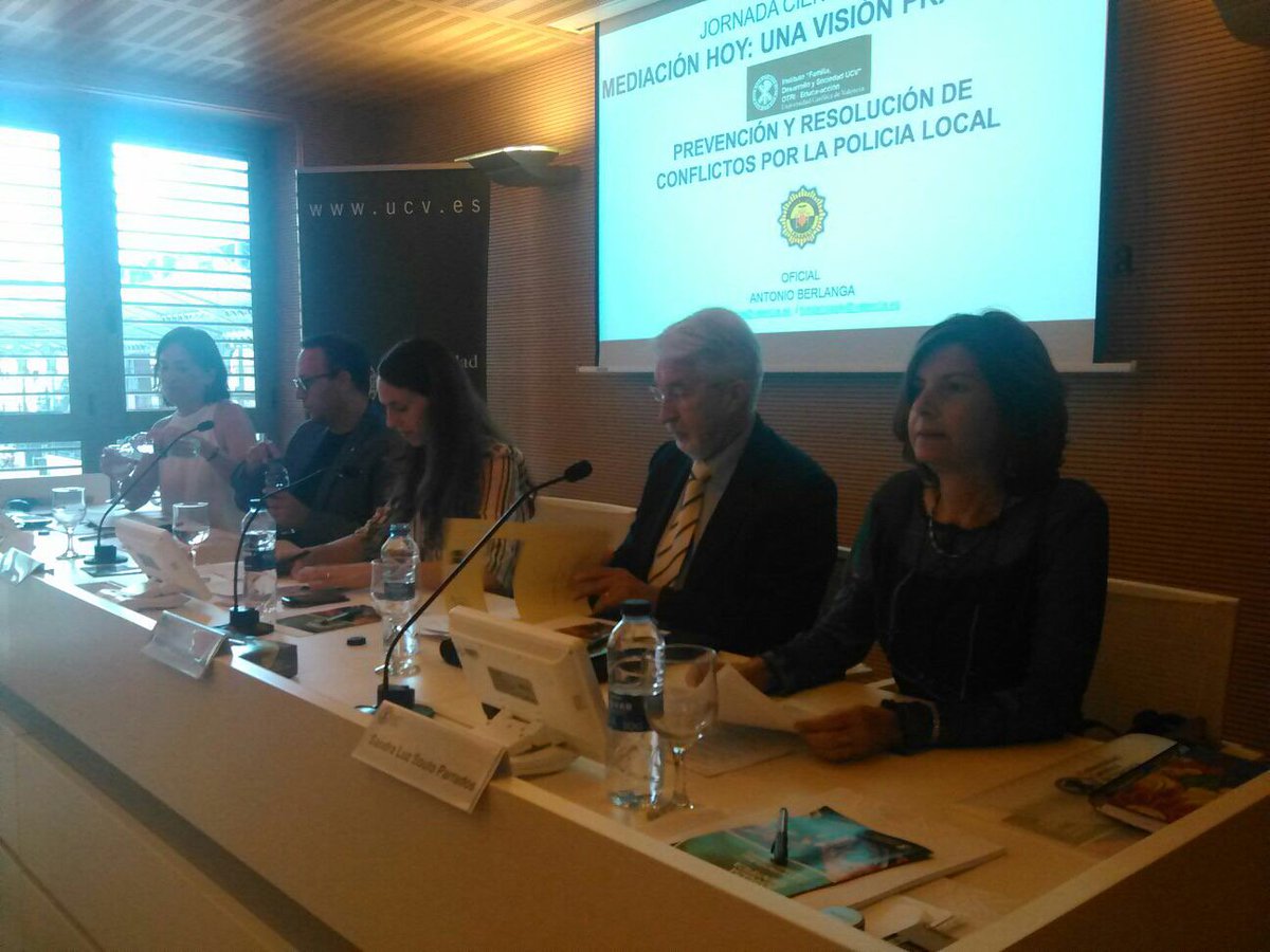fepamedcv's tweet photo. Nuestra compañera Sandra Luz Souto @midrashic participa en estos momentos en la mesa redonda sobre #Mediacion civil https://t.co/RVwIxhALrb https://t.co/A5L3GD4axy