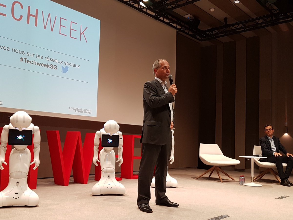 DumesnilP's tweet photo. #TechWeekSG : Il faut continuer à développer la fluidité entre les métiers et l'IT et c'est bien parti pour inventer de nouveaux services https://t.co/lI7jHYdMGV